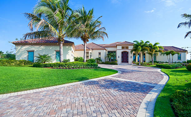 Best Driveway Pavers Near Me  in Lake In The Hls, IL